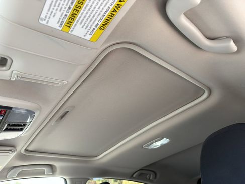 Used 2021 Subaru Crosstrek 2.0i Premium w/ Moonroof Package image 10