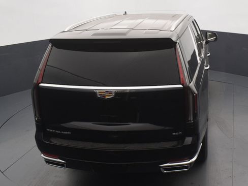 Used 2024 Cadillac Escalade Premium Luxury image 26