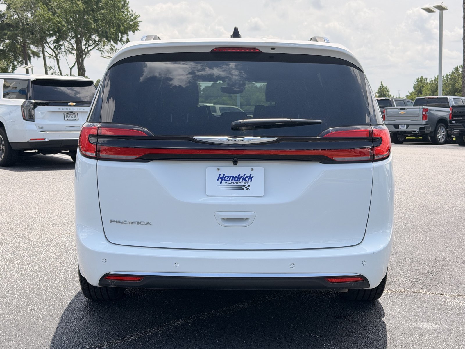 Used 2026 Chrysler Pacifica Pinnacle FWD image 11