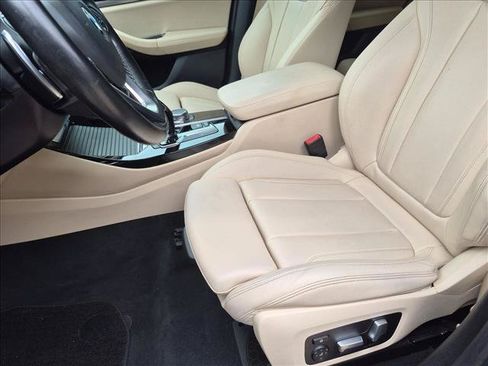 Used 2019 BMW X3 sDrive30i w/ Premium Package RWD image 16