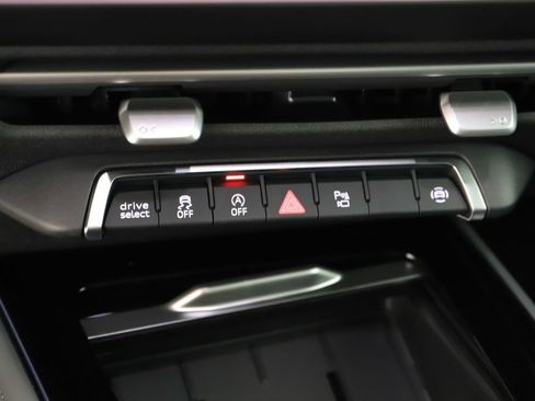 New 2026 Audi Q3 quattro 2.0T AWD/4WD image 28