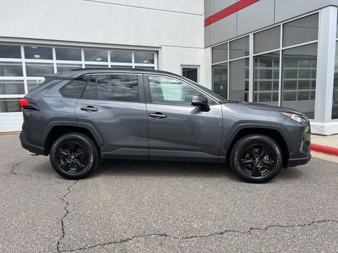 Used 2021 Toyota RAV4 XLE AWD/4WD image 6