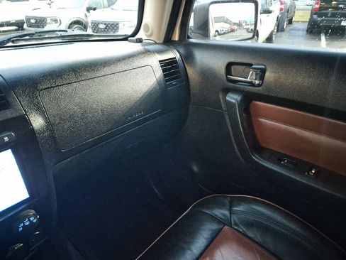 Used 2006 HUMMER H3 Base image 17