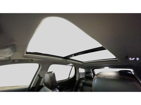 Used 2018 GMC Terrain SLT w/ Preferred Package FWD image 15