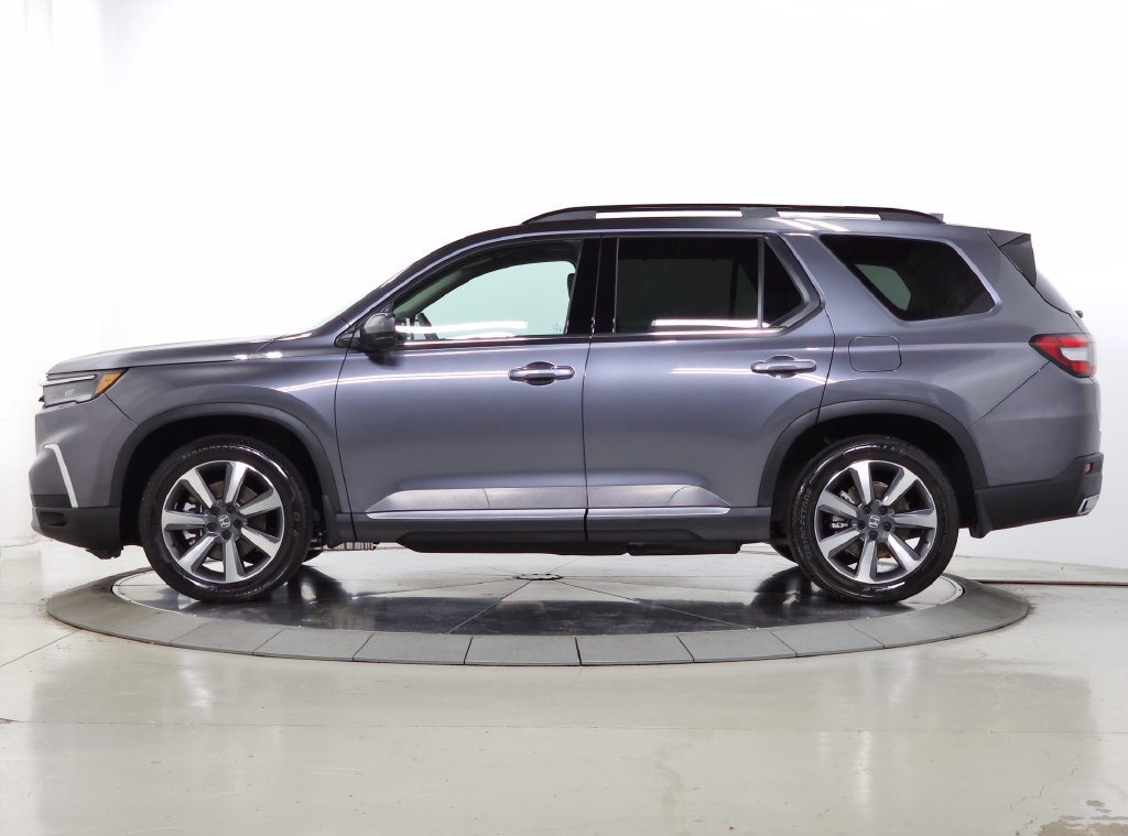 Used 2025 Honda Pilot Elite image 4