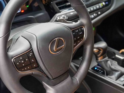 Used 2025 Lexus ES 300h F Sport w/ Accessory Package (Z1) FWD image 21