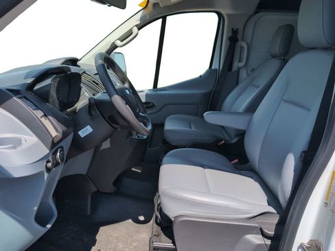 Used 2018 Ford Transit 150 130 Low Roof RWD image 8