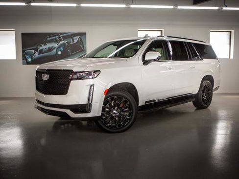 Used 2024 Cadillac Escalade ESV Sport Platinum w/ LPO, ONYX Package AWD/4WD image 52