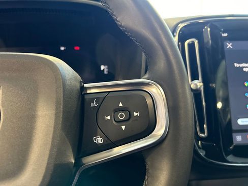 Certified 2023 Volvo XC40 Recharge Ultimate image 14