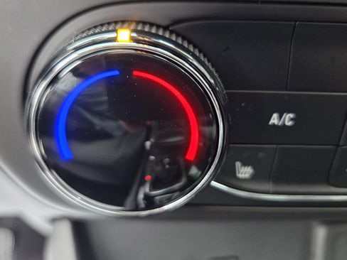 Used 2024 Buick Encore GX Preferred w/ Comfort Package image 35