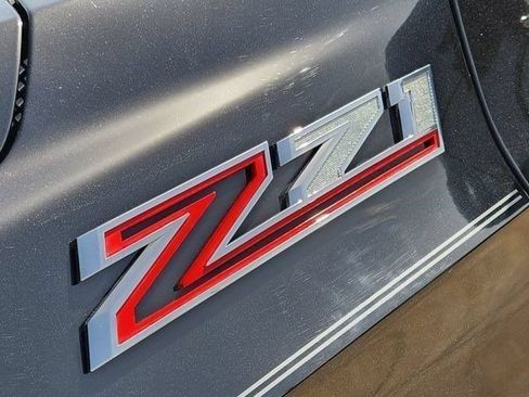 Used 2023 Chevrolet Tahoe Z71 w/ Z71 Off-Road Package AWD/4WD image 4