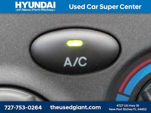 Used 2004 Hyundai Santa Fe GLS FWD image 20