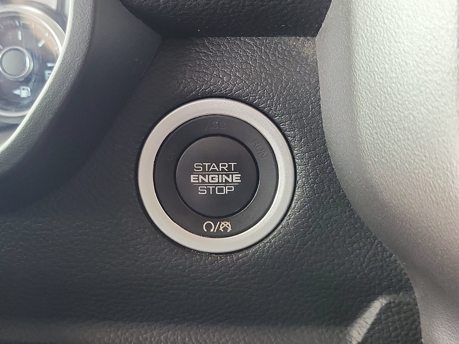 Used 2020 RAM 1500 Big Horn AWD/4WD image 22