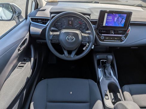 Used 2024 Toyota Corolla LE FWD image 30