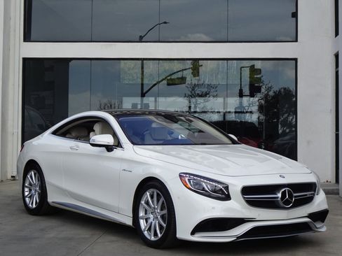 Used 2017 Mercedes-Benz S 63 AMG 4MATIC Coupe w/ Driver Assistance Package image 9