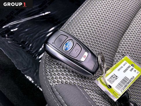 Used 2024 Subaru Crosstrek 2.0i Premium image 15