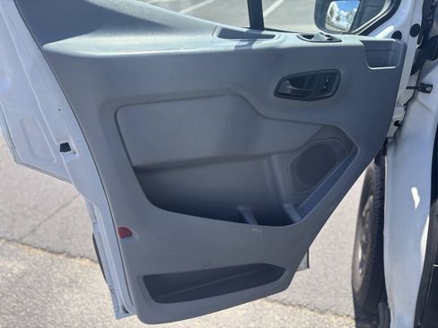 Used 2018 Ford Transit 250 148 Low Roof RWD image 9