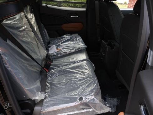 New 2026 GMC Canyon AT4 w/ Technology Plus Package AWD/4WD image 11