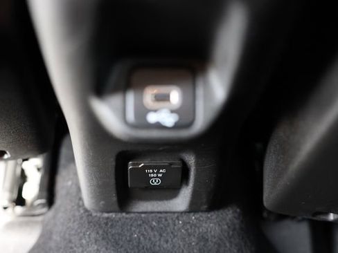 Used 2022 Jeep Renegade Latitude w/ Convenience Group AWD/4WD image 41