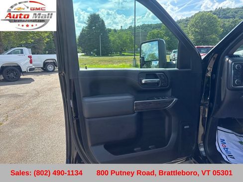 Used 2020 Chevrolet Silverado 2500 LTZ w/ LTZ Premium Package AWD/4WD image 12