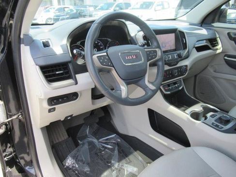 Used 2024 GMC Terrain Denali w/ Black Diamond Edition AWD/4WD image 17