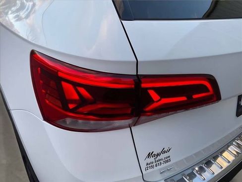 Used 2022 Volkswagen Taos SE w/ Panoramic Sunroof Package image 12