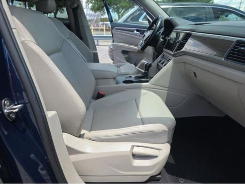 Used 2019 Volkswagen Atlas SE w/ Towing Package FWD image 10