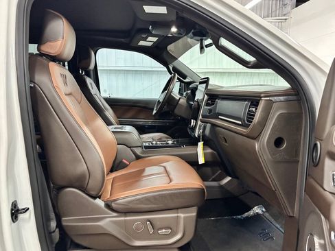 Used 2023 Ford Expedition Max King Ranch AWD/4WD image 23