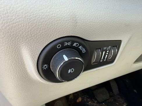 Used 2022 Jeep Compass Latitude w/ Sun and Sound Group image 22