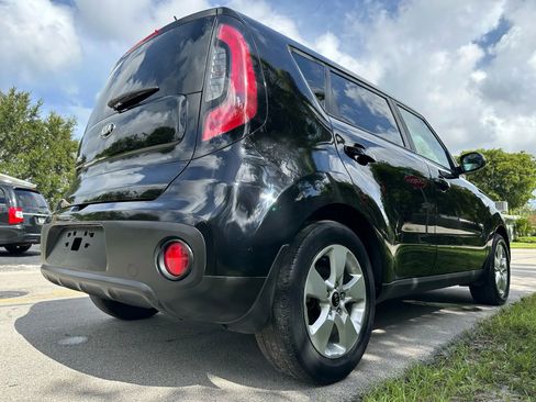 Used 2018 Kia Soul image 30