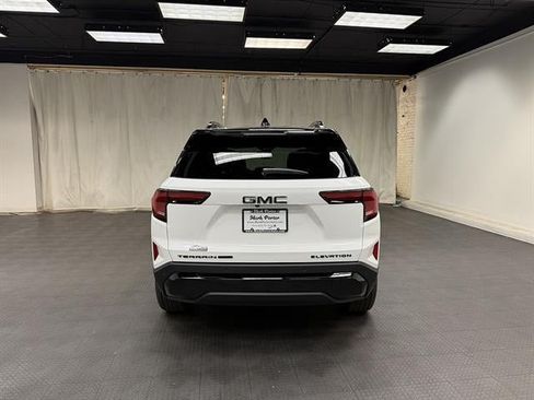 New 2026 GMC Terrain Elevation w/ Elevation Premium Package AWD/4WD image 4