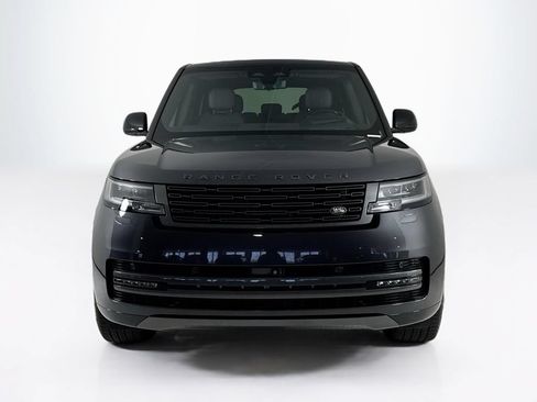 Used 2024 Land Rover Range Rover SE AWD/4WD image 8