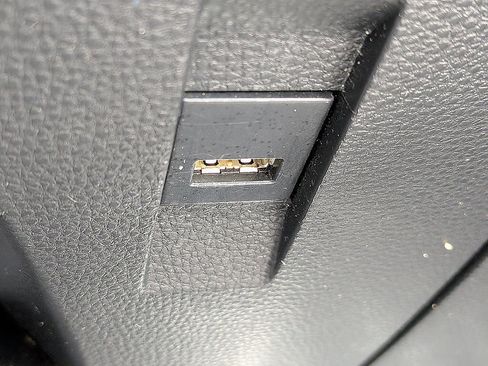 Used 2022 Toyota Corolla LE w/ LE Convenience Package FWD image 19