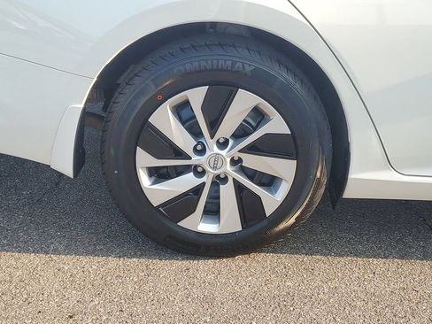 Used 2025 Nissan Altima 2.5 S image 5