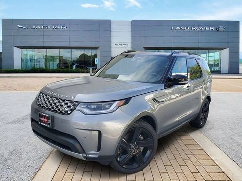 New 2025 Land Rover Discovery S AWD/4WD image 1
