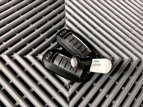 Used 2024 INFINITI QX60 Luxe AWD/4WD image 11