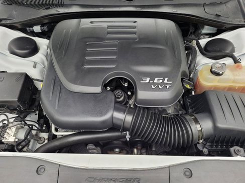 Used 2022 Dodge Charger SXT RWD image 30