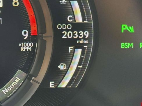 Used 2021 Lexus LC 500 Convertible image 30