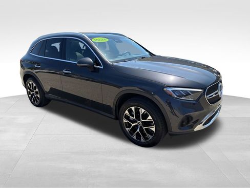Used 2026 Mercedes-Benz GLC 350e 4MATIC image 10