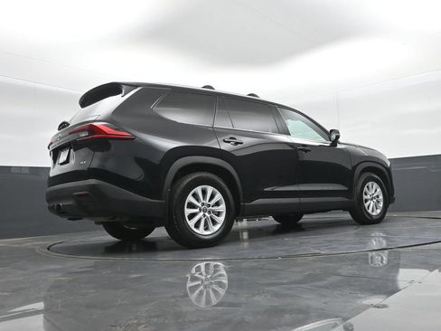 Used 2024 Toyota Grand Highlander AWD image 39