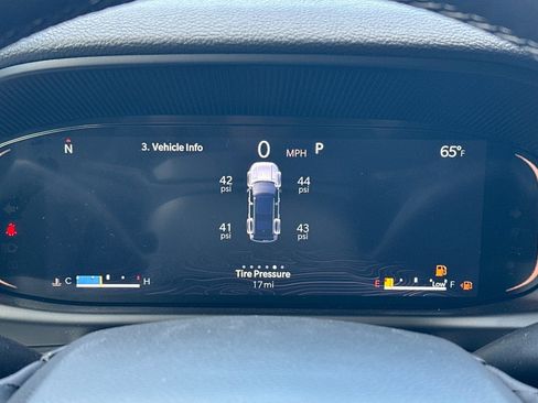 New 2026 Jeep Grand Wagoneer L image 25