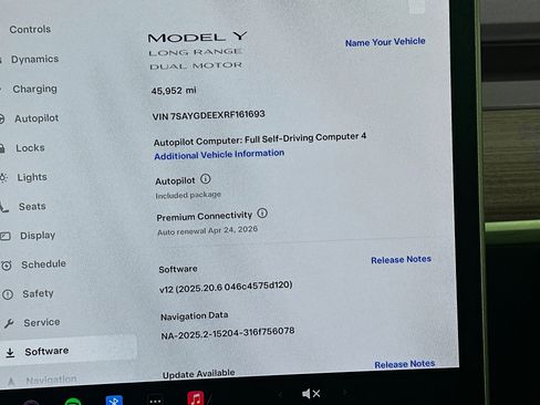 Used 2024 Tesla Model Y Long Range image 17