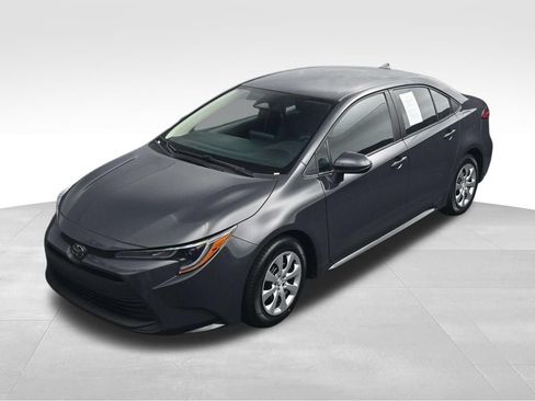 Used 2025 Toyota Corolla LE w/ Convenience Package FWD image 36