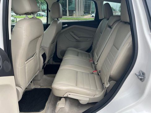 Used 2014 Ford Escape Titanium FWD image 9