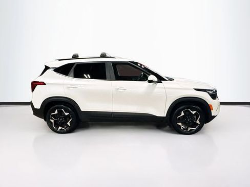 Used 2024 Kia Seltos EX AWD/4WD image 8