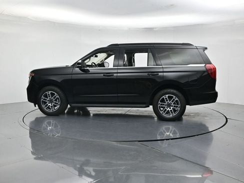 Used 2025 Ford Expedition Active AWD/4WD image 9