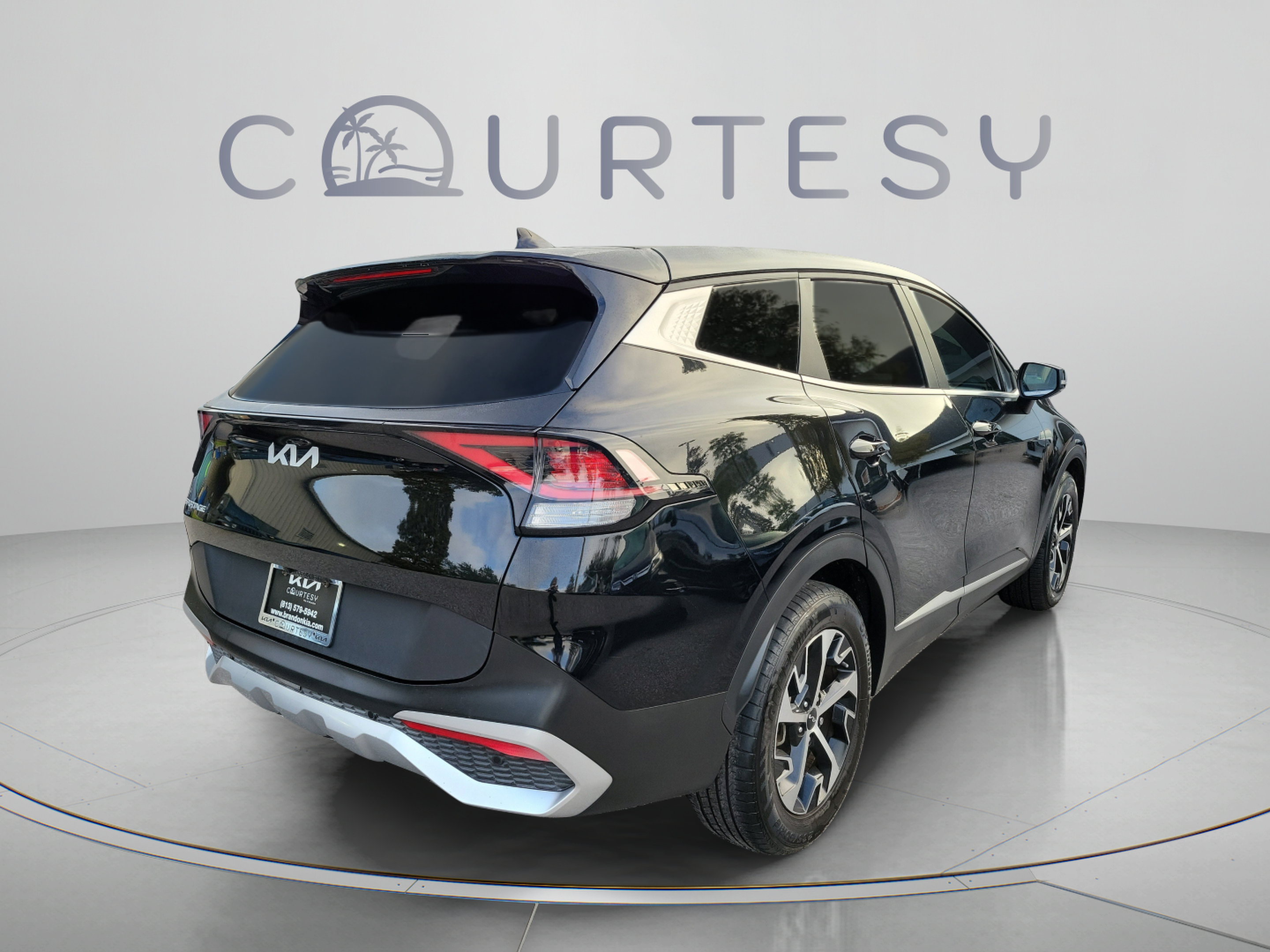 Certified 2023 Kia Sportage EX FWD image 3