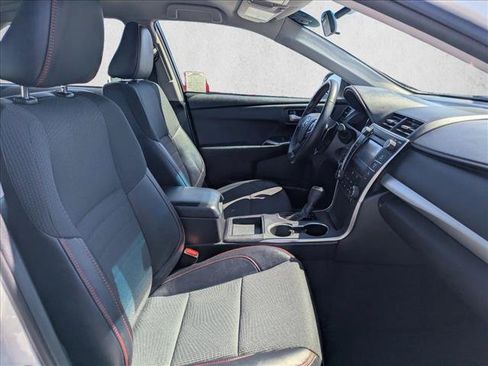 Used 2016 Toyota Camry SE w/ Protection Package (Q2) FWD image 19