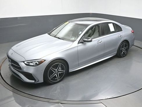 Used 2025 Mercedes-Benz C 300 Sedan image 44