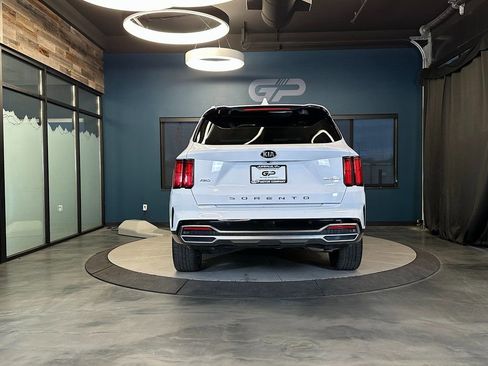 Used 2021 Kia Sorento SX image 4